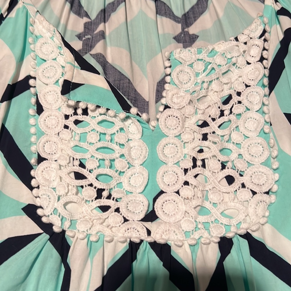 Blouse - Picture 2 of 3